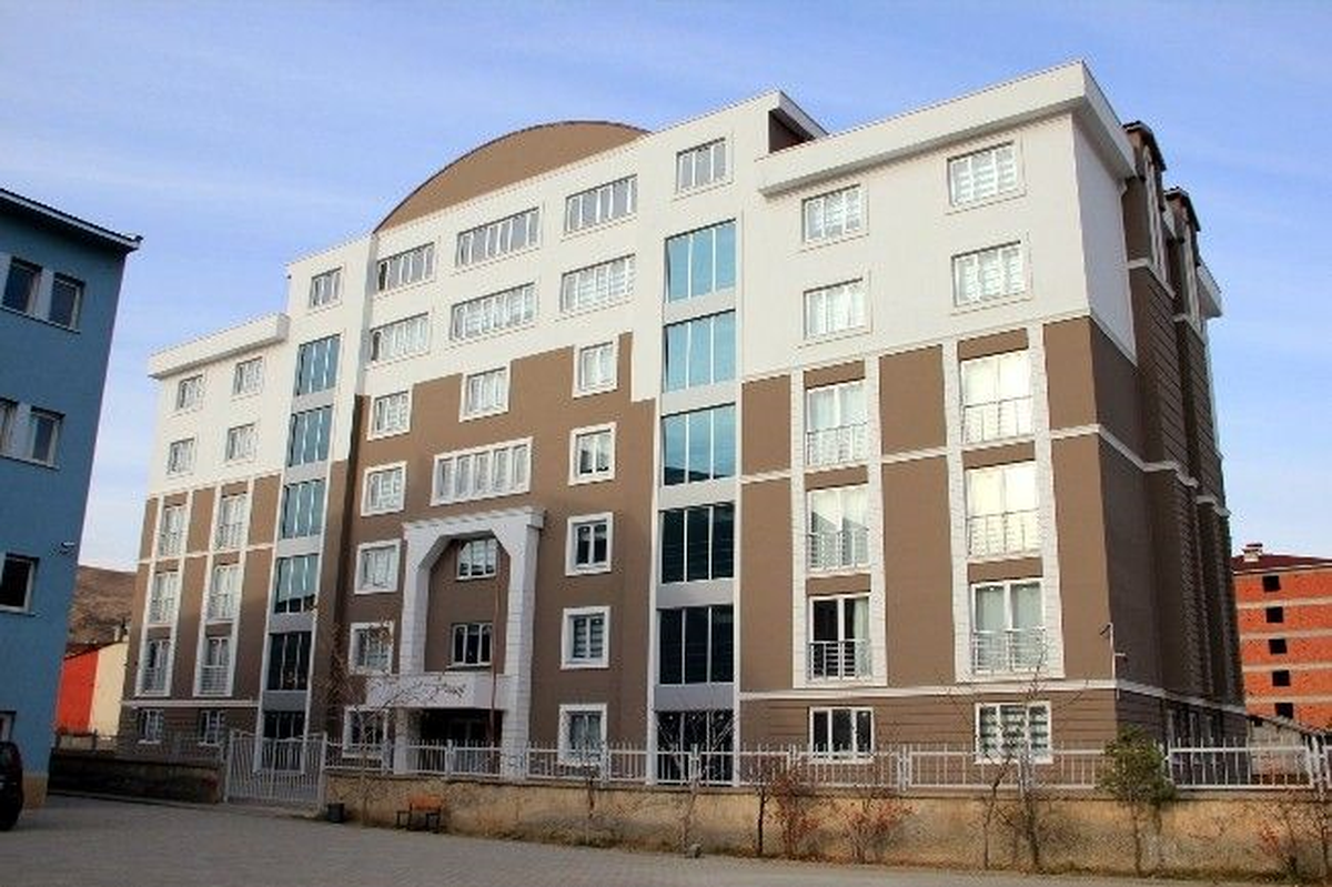 Oltu\'da 200 Öğrenci Kapasiteli Yurt Yapımı