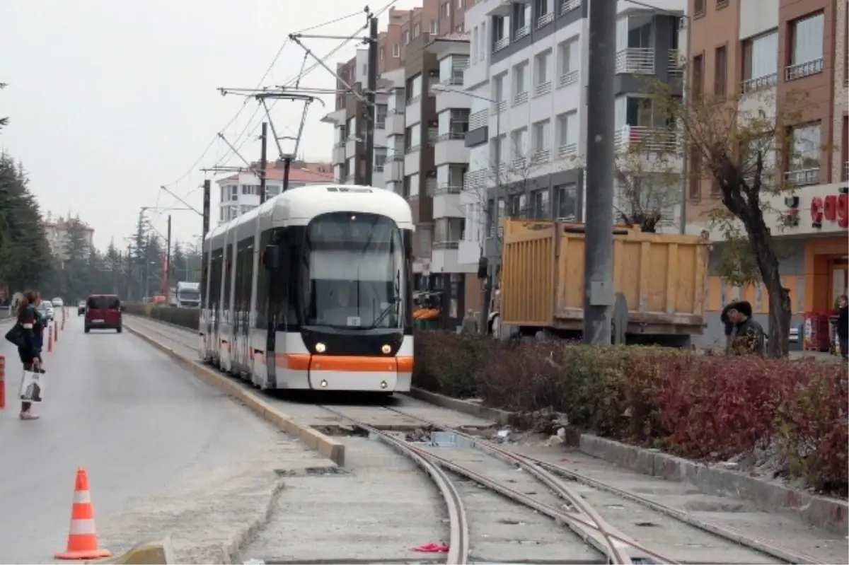 Otogar-Ssk Hattı Tramvay Seferleri Başladı