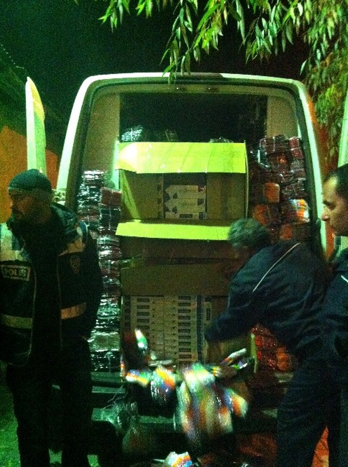 Pasinler\'de 25 Bin Paket Kaçak Sigara Ele Geçirildi
