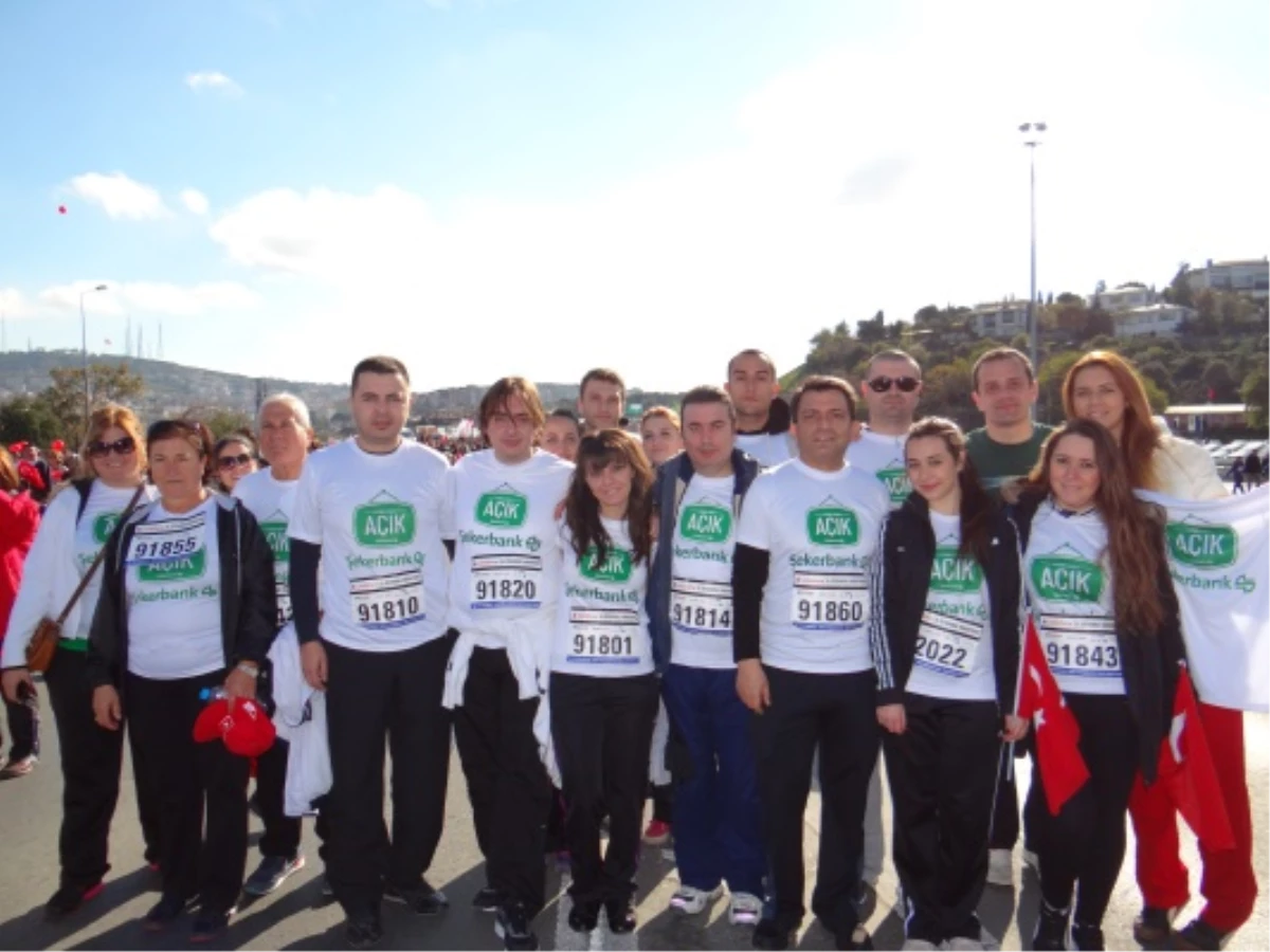 Şekerbanklılar İstanbul Maratonu\'nda da Esnaf İçin Koştu
