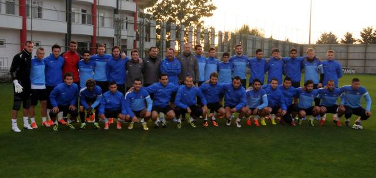 Sergen Yalçın Gaziantepspor\'la İlk Antrenmanında
