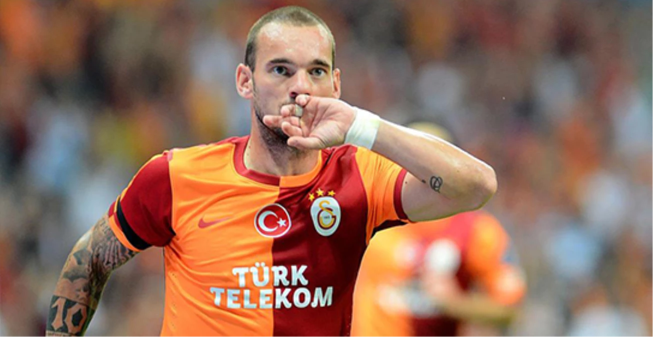 İtalya Basını: Sneijder ile Shaarawy Takas Edilecek