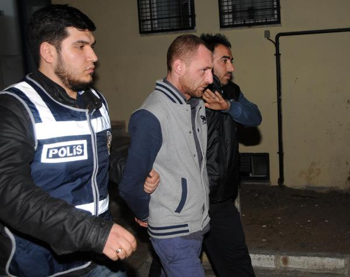 İstanbul\'da Su Borularının İçerisinde Uyuşturucu Çıktı