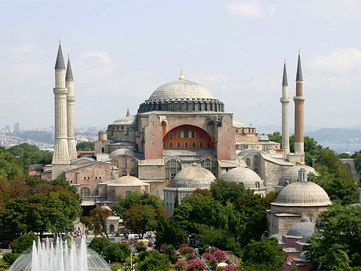 Times: Ayasofya\'nın Camiye Dönüştürülmesi İçin Baskı Artıyor
