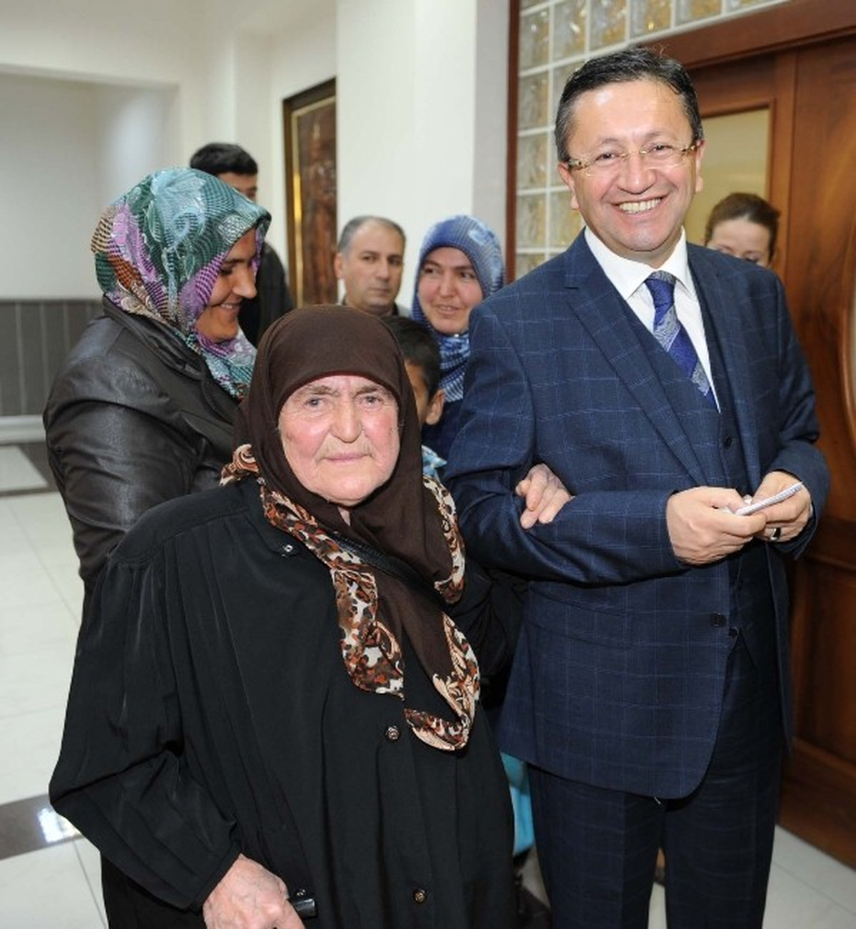 Alkışlar Başkan Tiryaki\'ye