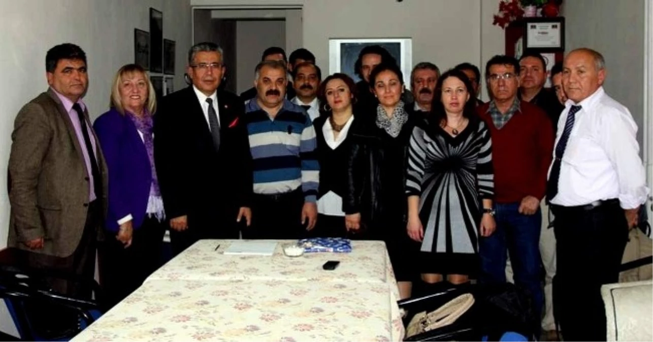 CHP\'li Gümüş Öğretmenler Gününü Erken Kutladı