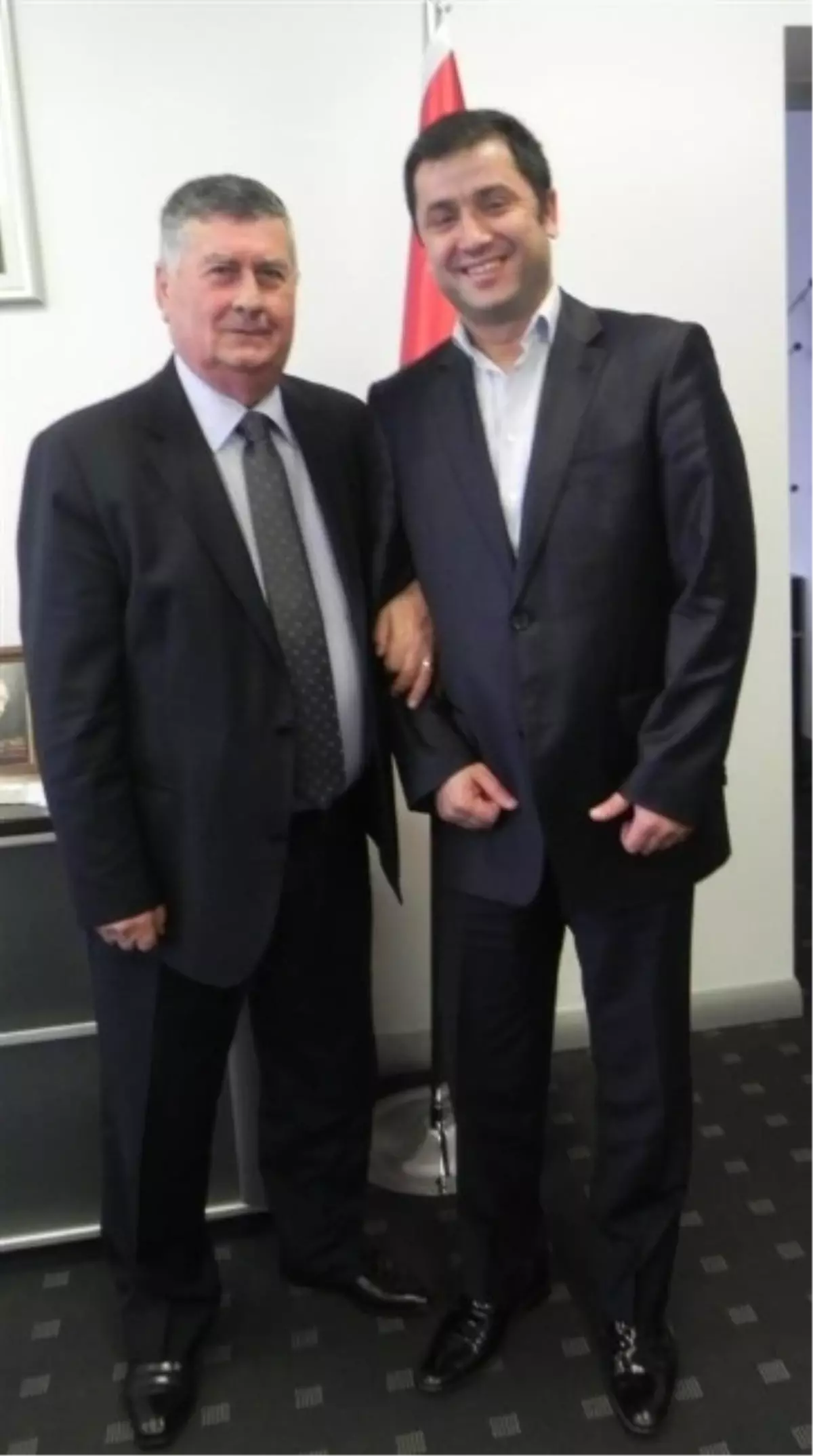 CHP'li Gürkan'dan Adnan Keskin'e 'Sosyal Belediyecilik' Sözü