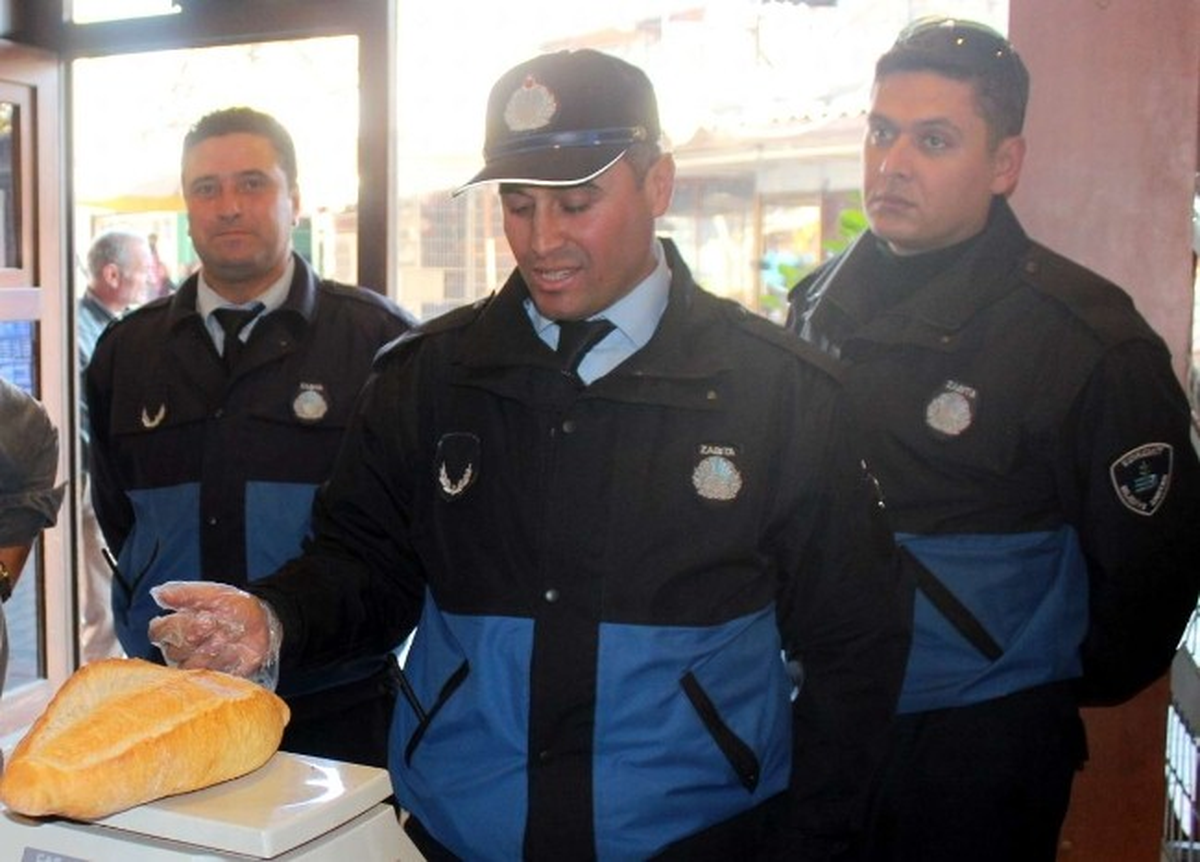 Edremit\'te Rekabet, Ekmek Fiyatını 35 Kuruşa Düşürdü