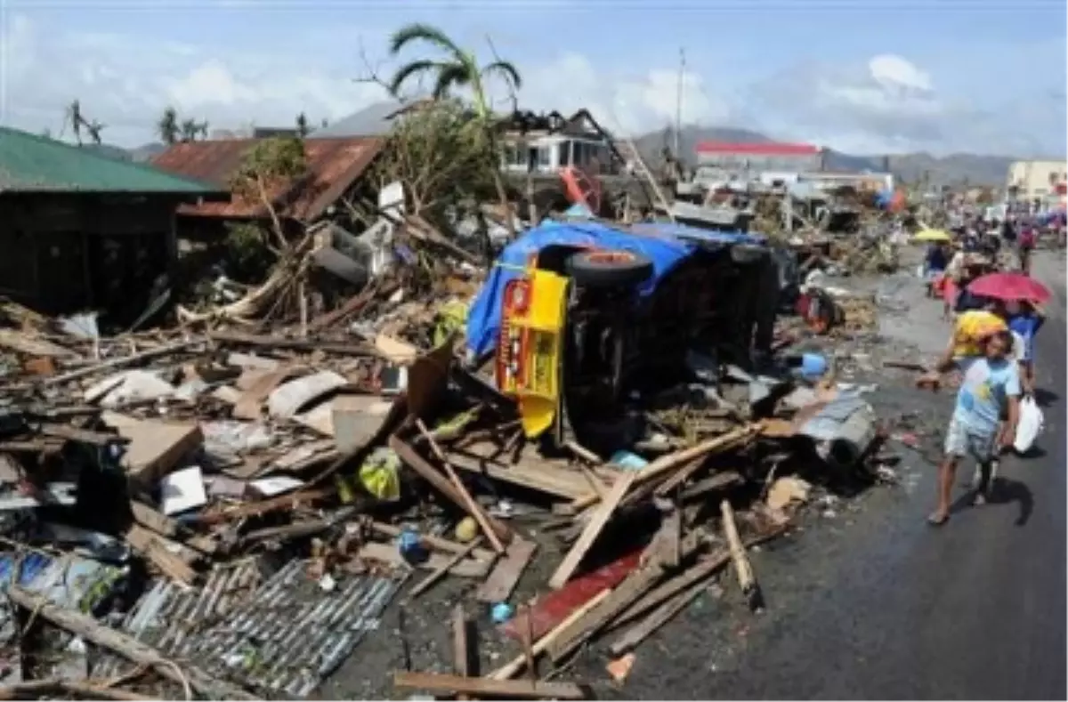 Filipinler\'deki Haiyan Tayfunu