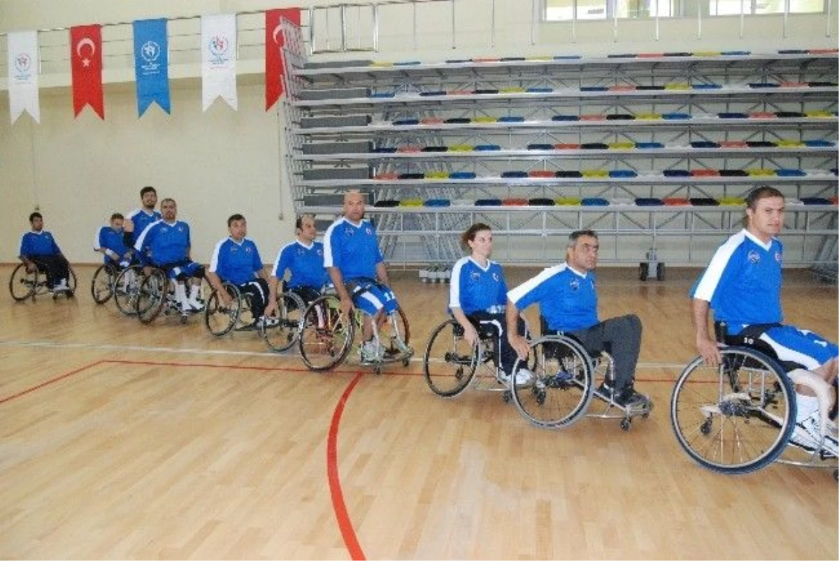 Gaziantep Büyükşehir Belediyespor Tekerlekli Sandalye Basketbol Takımı Galibiyet Peşinde