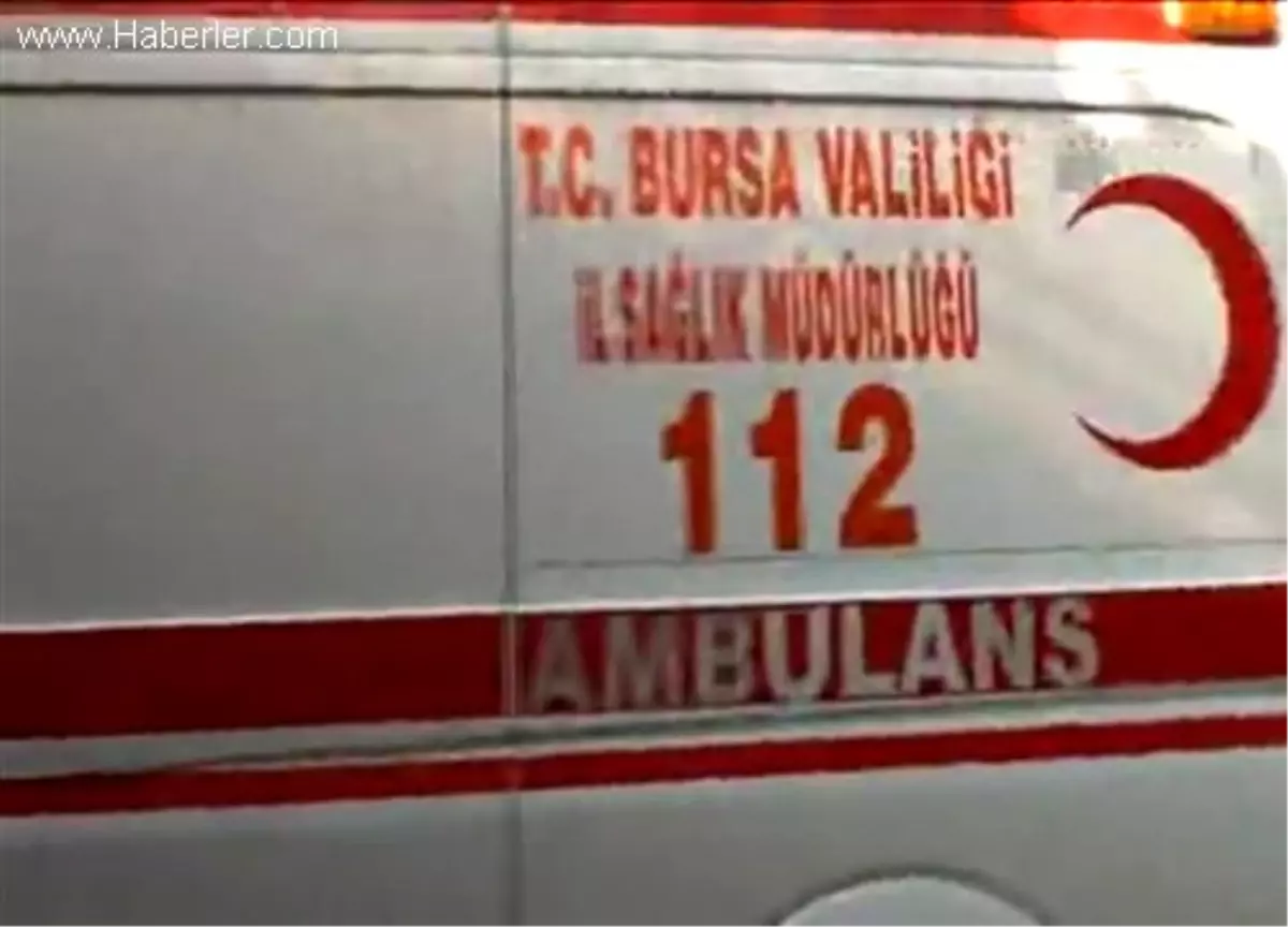 İnegöl'de Motosikletle Minibüs Çarpıştı: 1 Yaralı