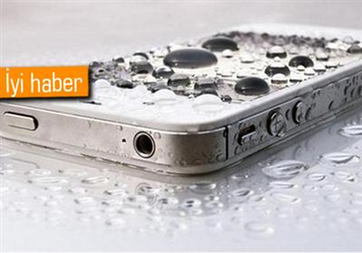 İphone\'unuz Sudan Zarar Görünce Apple Size Yeni İphone Verecek