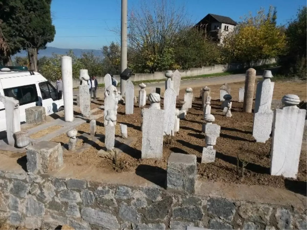 Karamürsel Belediyesi Mezarlığın Yerini Değiştirdi