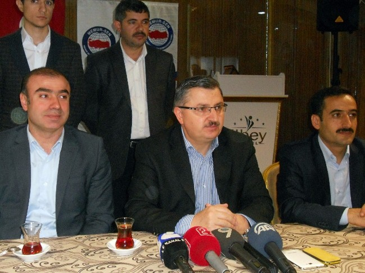 Memur-Sen Genel Başkanı Basın Mensuplarıyla Bir Araya Geldi