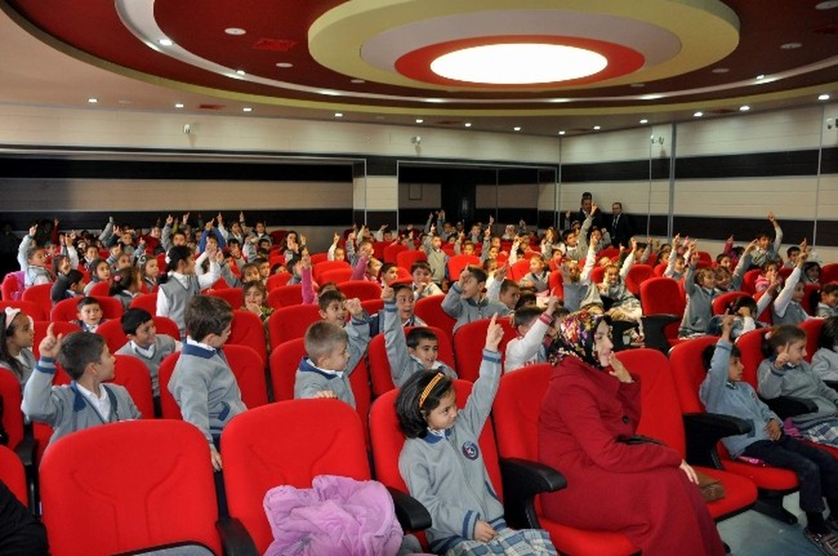 Mucit Amca Yalçineli Suşehri\'nde
