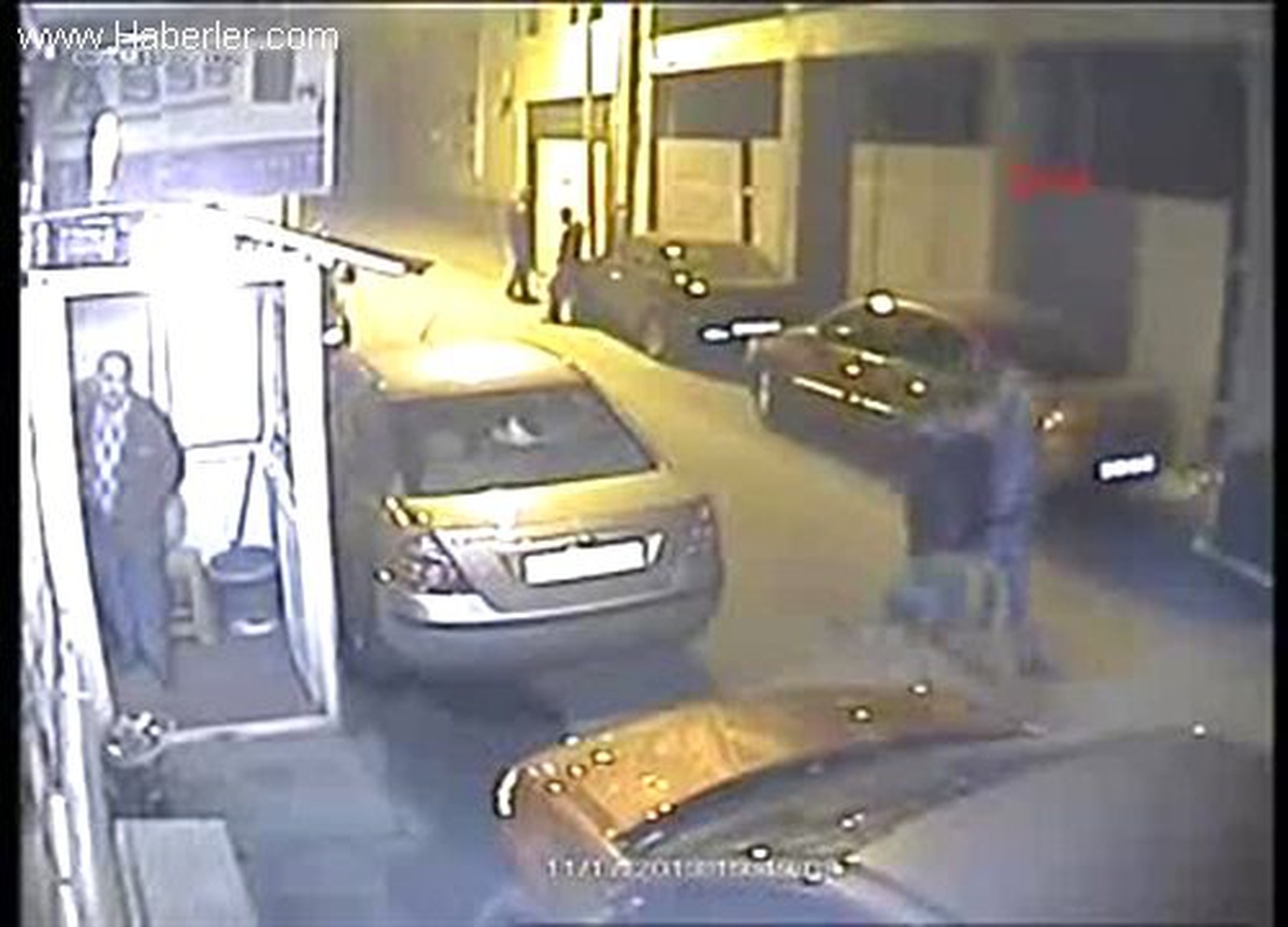 Otomobil Çalan,Hırsızlar Yakalandı