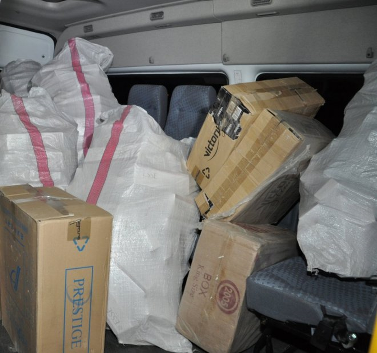 Taşlıçay\'da 14 Bin Paket Kaçak Sigara Ele Geçirildi