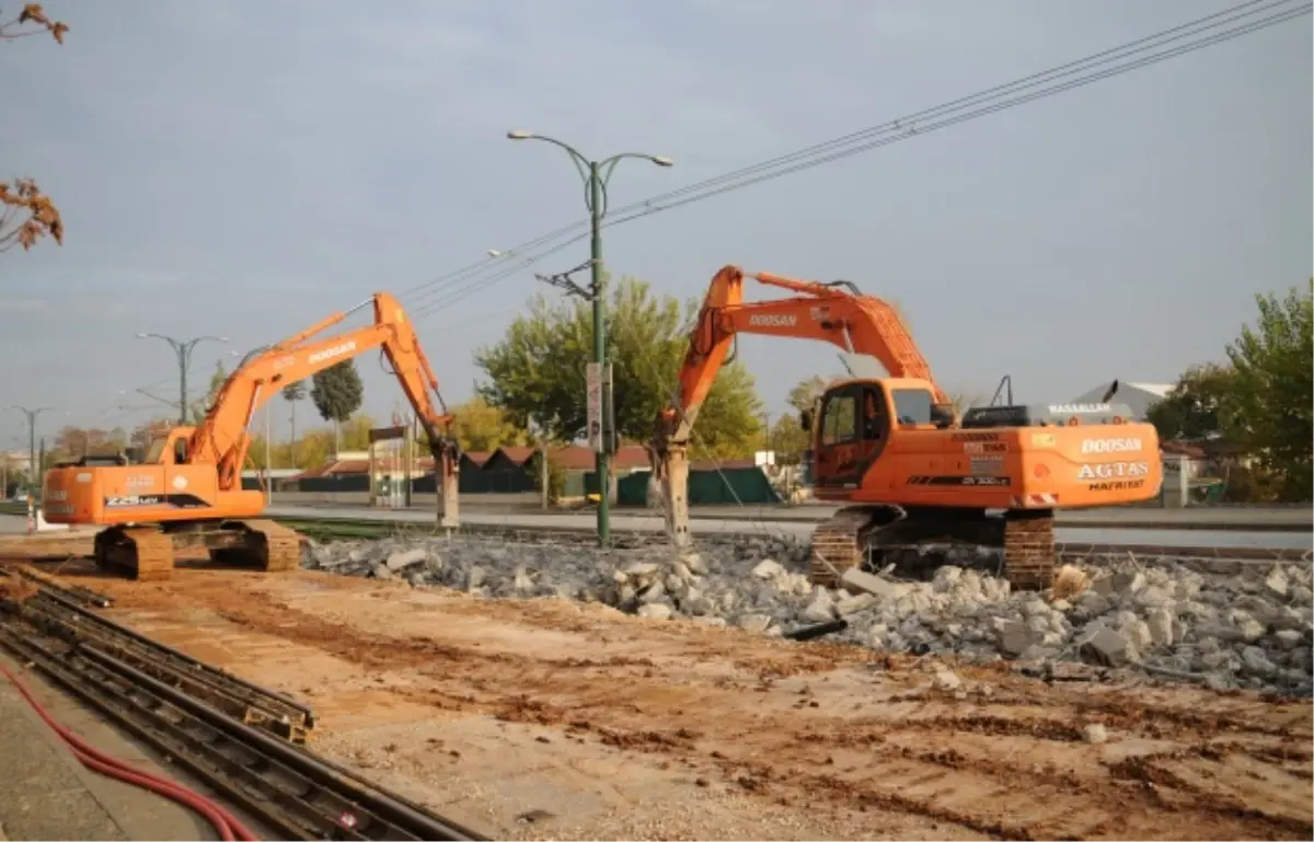 Tramvay İbrahimli Etabı Bağlantı Çalışması Yapılıyor