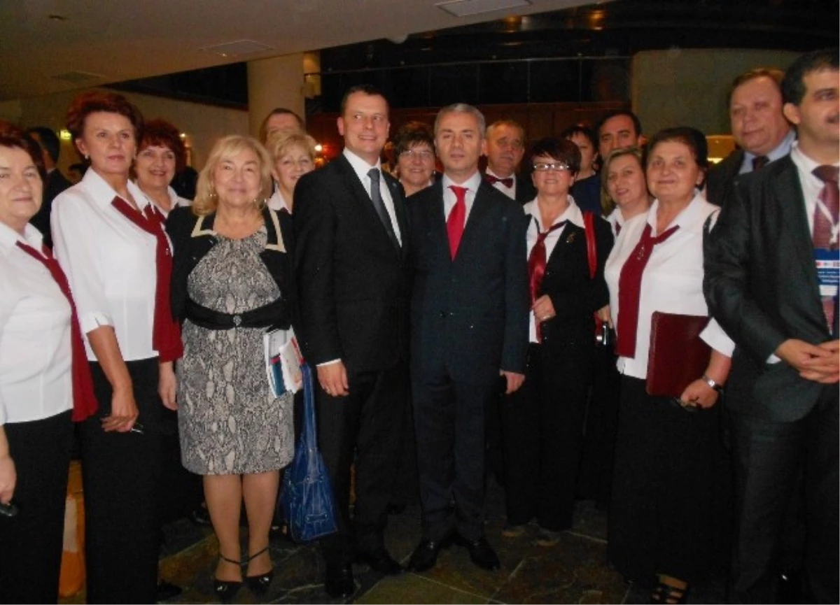 Türkiye-Polonya İlişkilerine Beylikdüzü Belediyesi\'nden Tam Destek