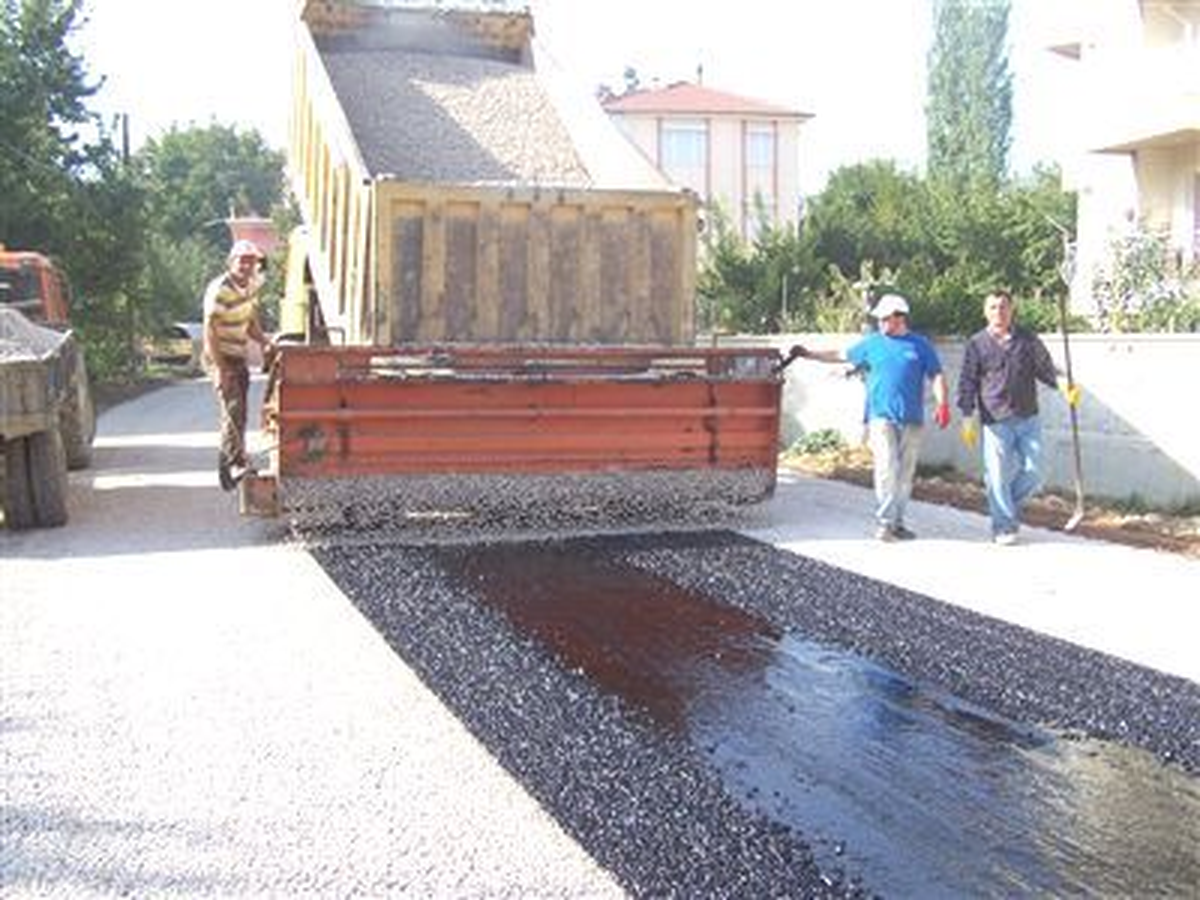 Türkoğlu\'nda Asfalt Çalışmaları