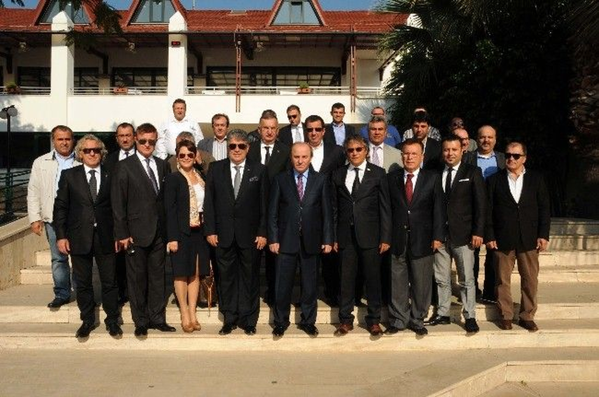 Vali Öztürk, İş Adamlarıyla Buluştu