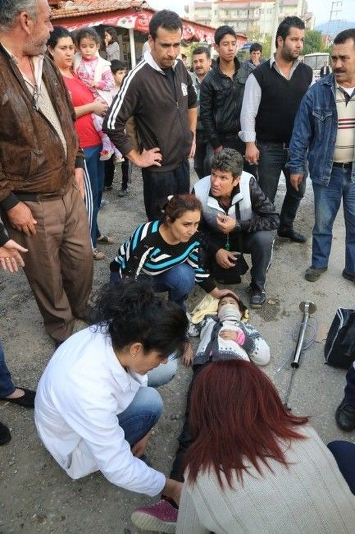 Alt Geçidi Kullanmayan Öğrenciye Otomobil Çarptı