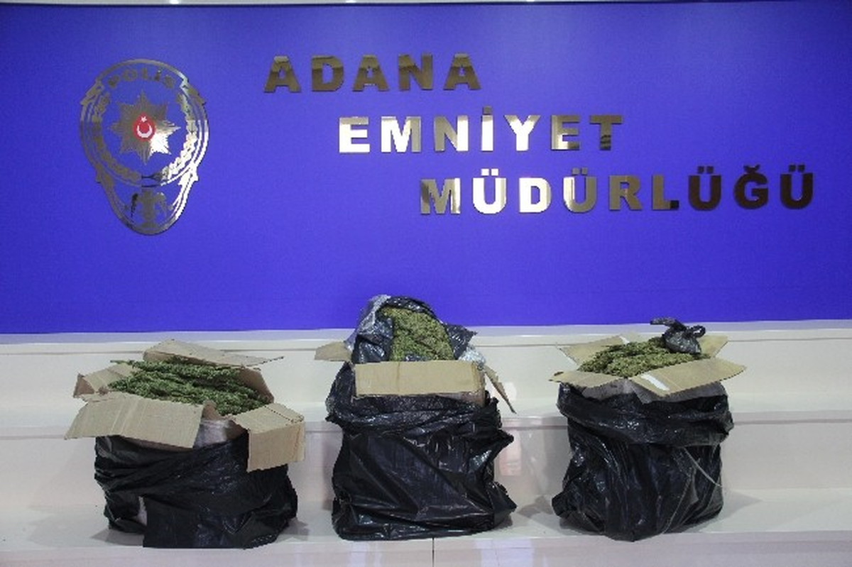 Avukat Uyuşturucu Sevkıyatı Yaparken Yakalandı