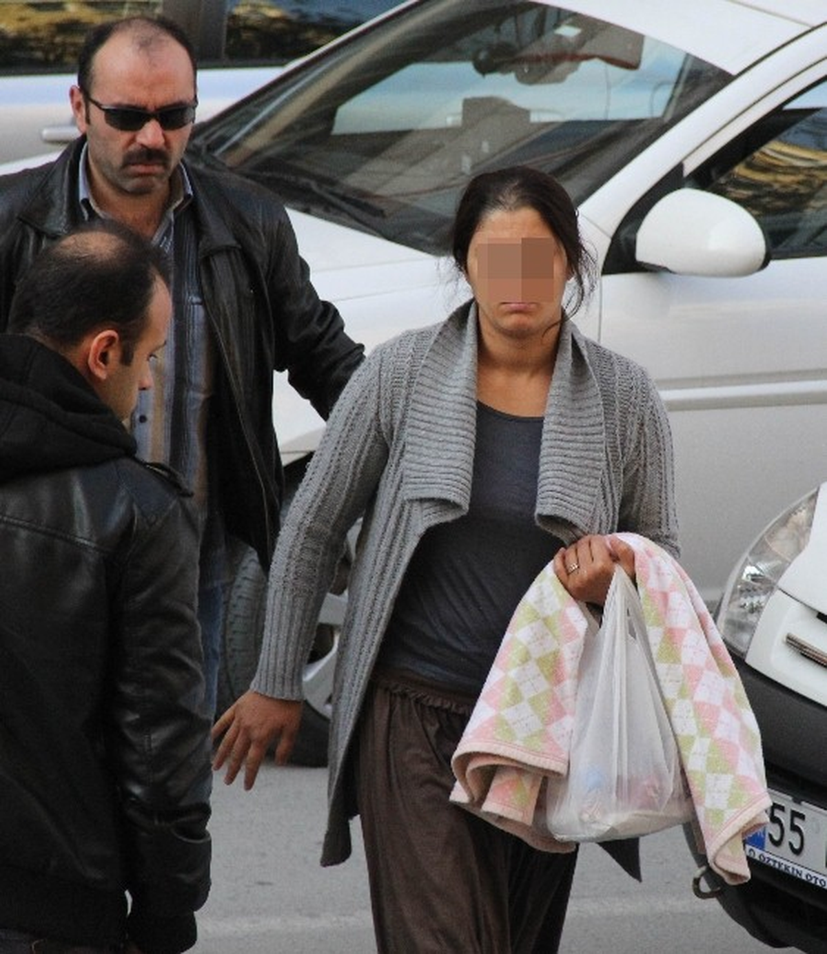 Bebek Arabasından Cüzdan Çalan Kadın Yakalandı
