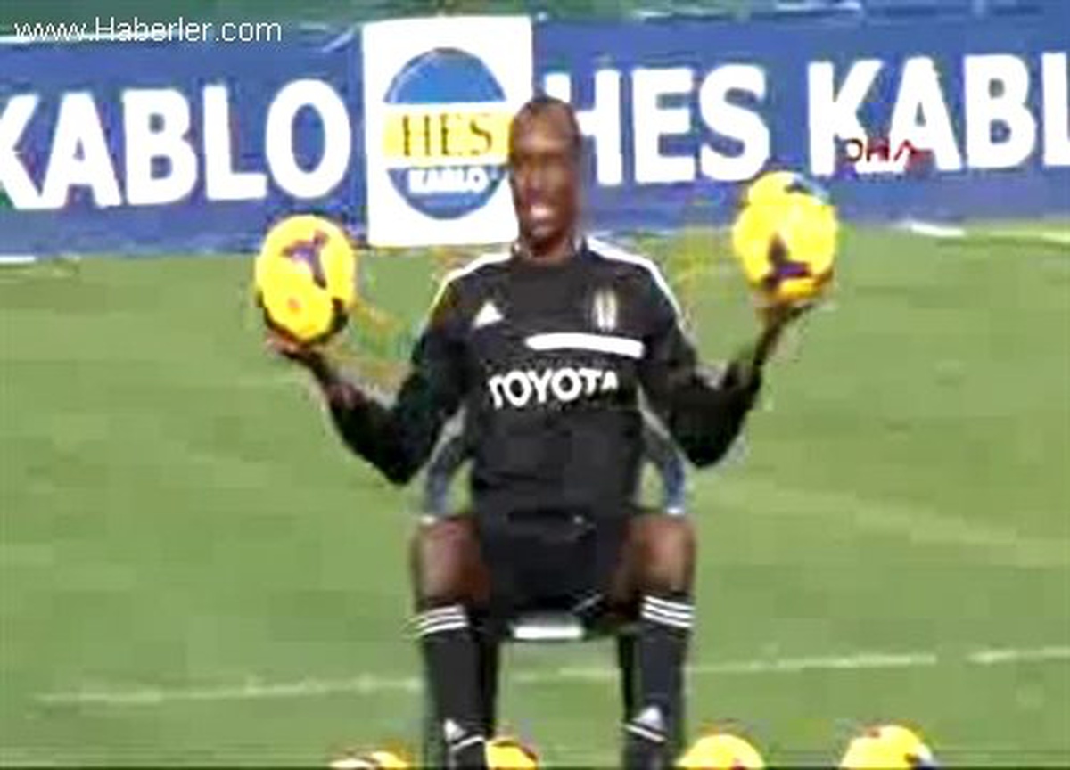 Beşiktaşlı Futbolcu Atiba Ayağımı Kapıya Dayadım
