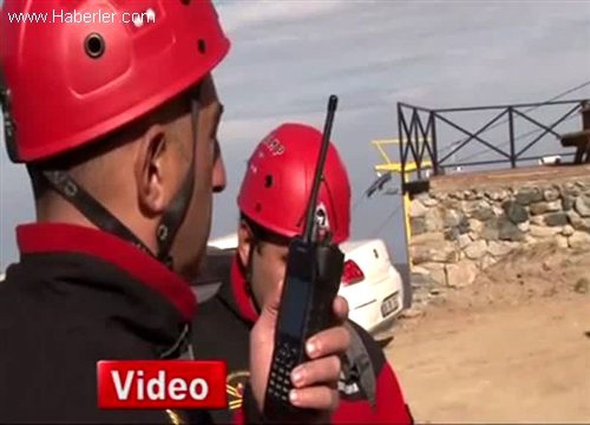 Bulutların Arasında Helikopterli Kurtarma Operasyonu Nefes Kesti