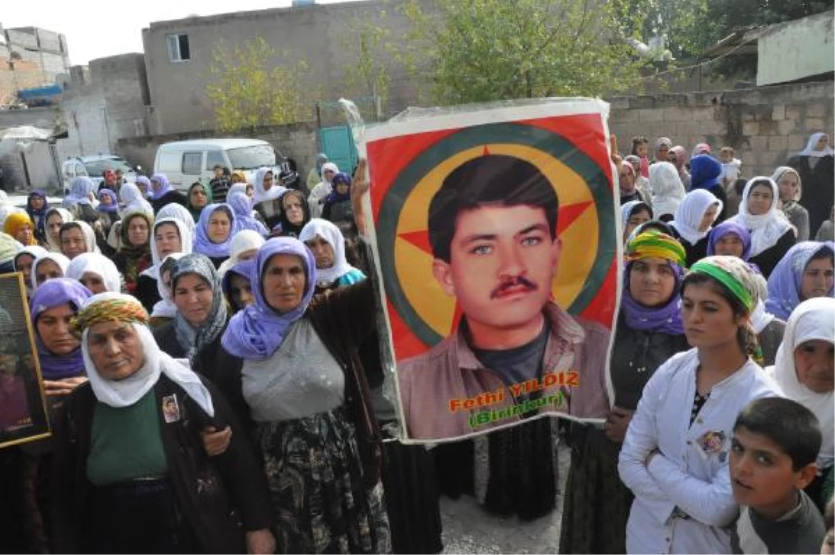 PKK\'lı İçin 18 Yıl Sonra Taziye Çadırı Kuruldu
