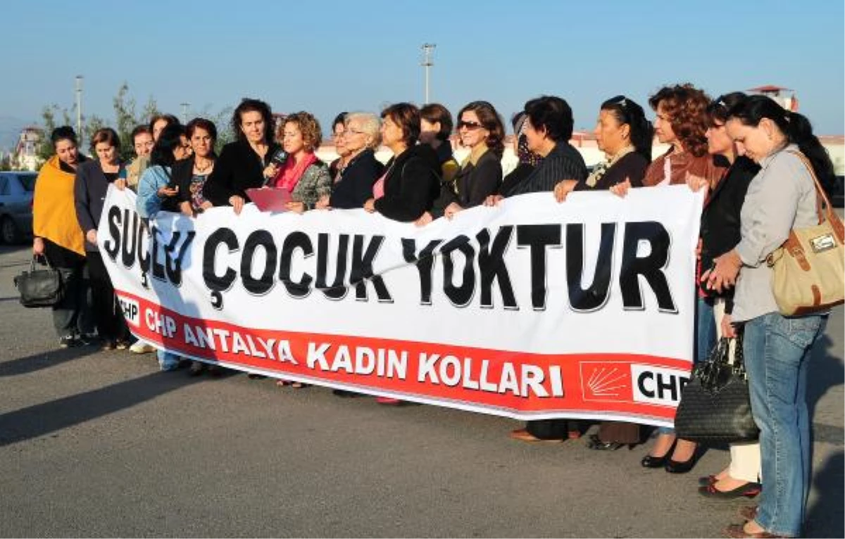 CHP\'li Kadınlar: Cezaevlerinde Çocuk Feryadı Duymak İstemiyoruz