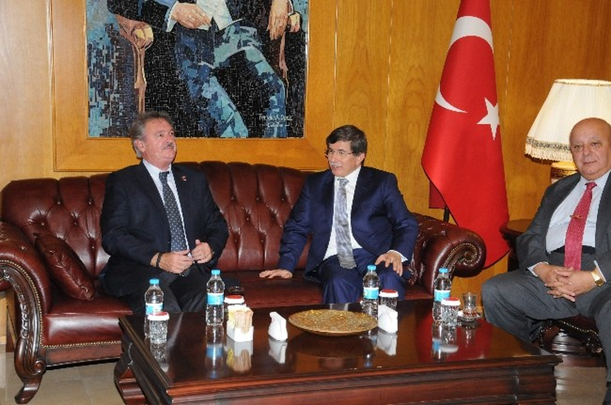 Bakan Davutoğlu, Lüksemburg Dışişleri Bakanı ile Görüştü