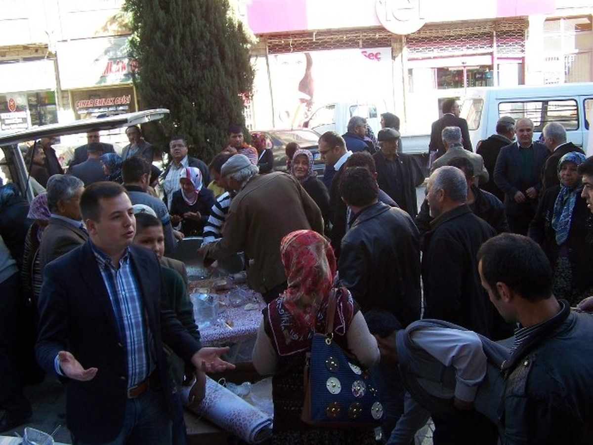 Dört Bin Kişilik Aşure 32 Dakikada Bitti