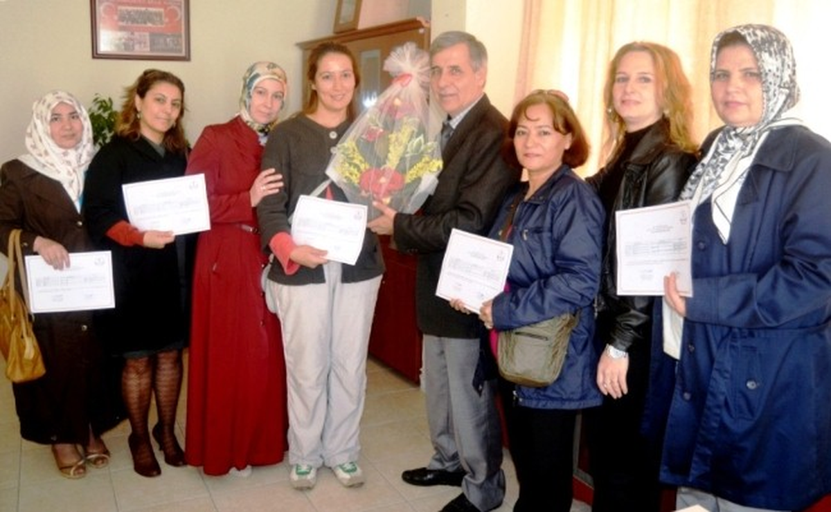 Edremit\'te Açılan Kursla Aile İçi İlişkiler Güçlendiriliyor