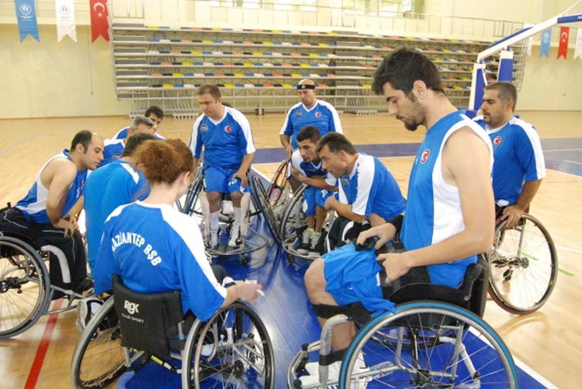 Engelli Basketbolcular Adana\'ya Hazırlanıyor