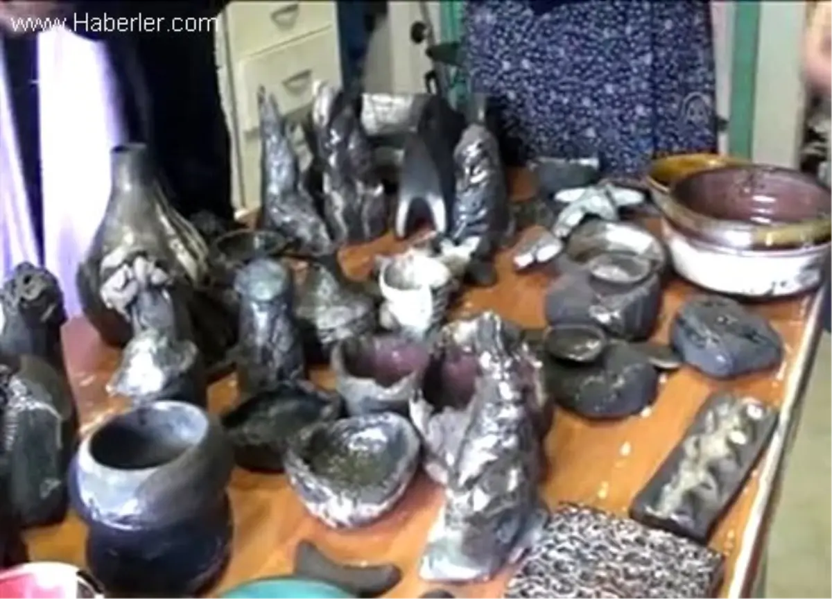 Engelli öğrenciler, Japon tekniğiyle seramik yapıyor