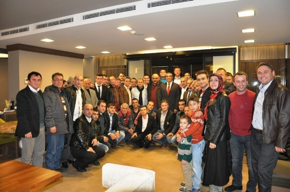Gençlik Spor Müdürü Şiran\'a Veda Yemeği