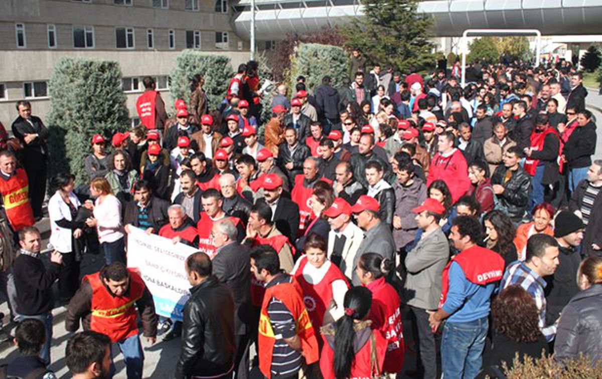 Hacettepe Üniversitesinde İşçilerin İşten Çıkarılması