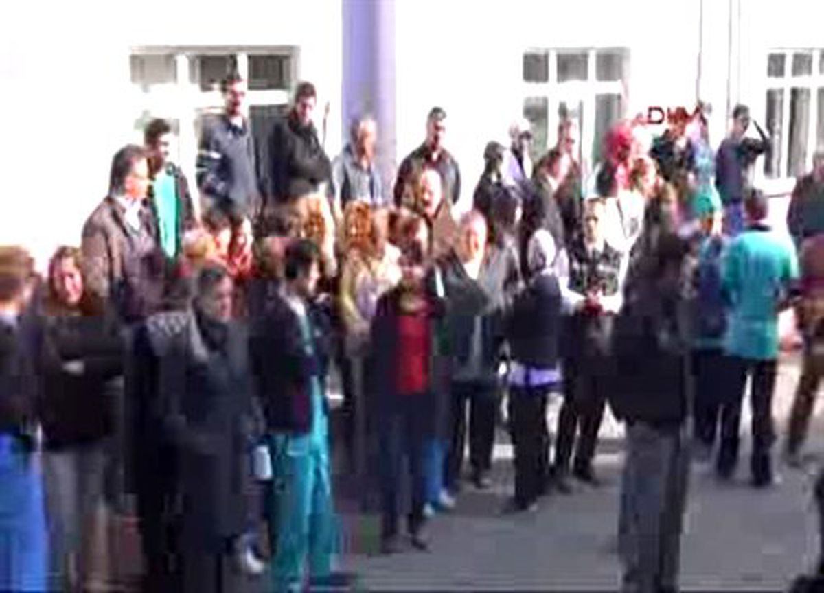 İşten Çıkarılmayı İstediler