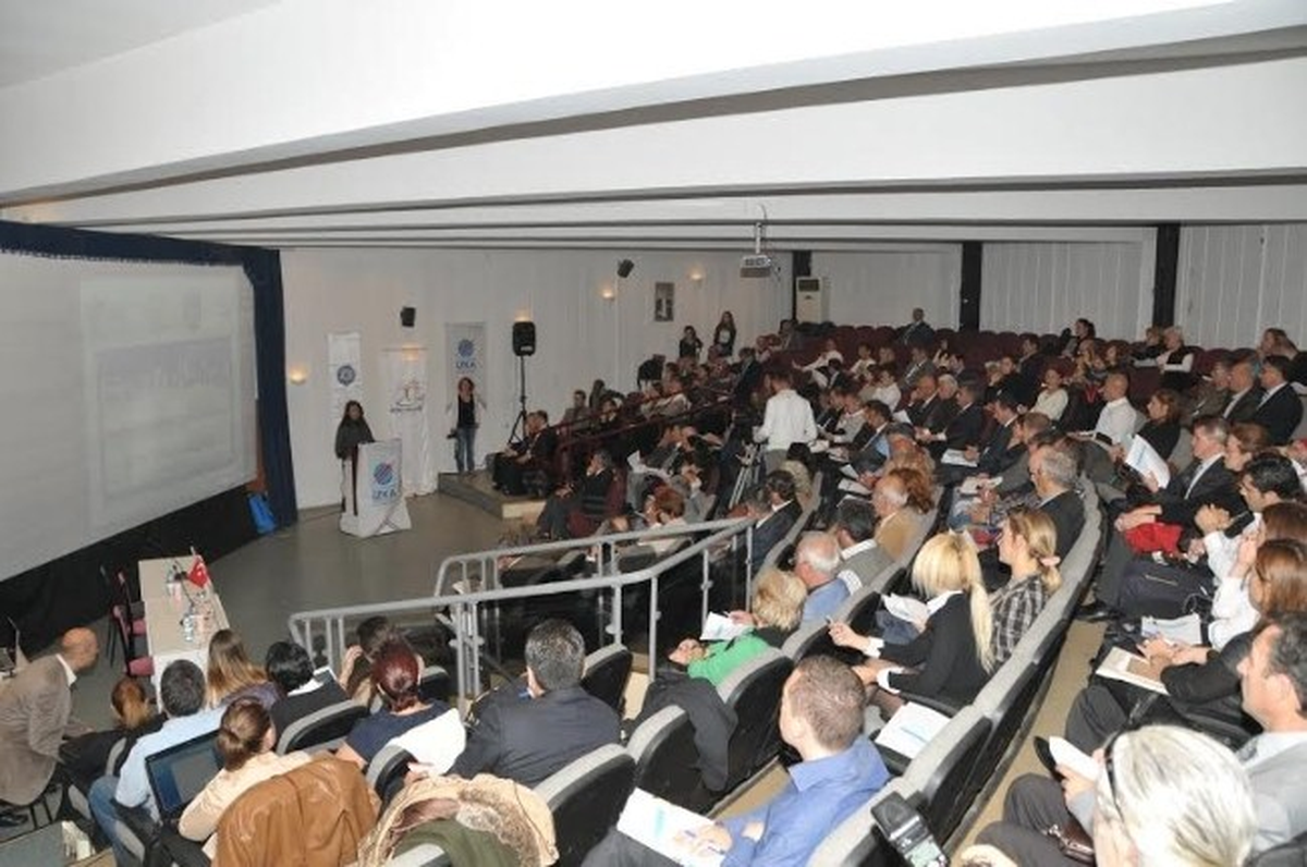 İzmir\'in Gelecek 10 Yılı Planlanıyor