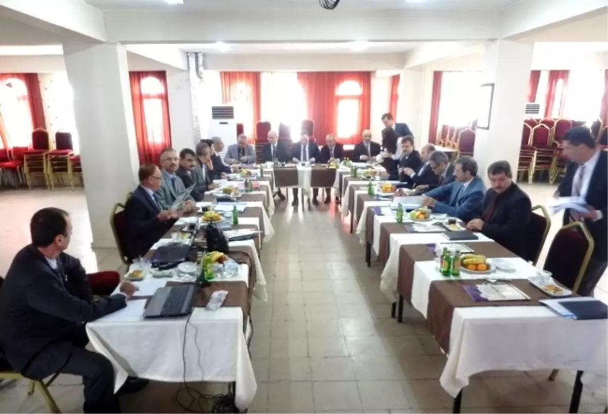 Kütahya İlçe Milli Eğitim Müdürleri Toplantısı Gediz\'de Yapıldı