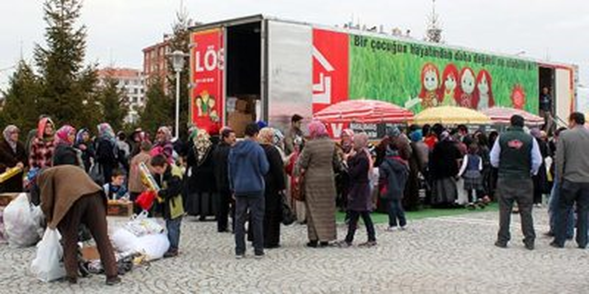 LÖSEV Tır Dolusu Yardımla Diyarbakır\'a Geliyor