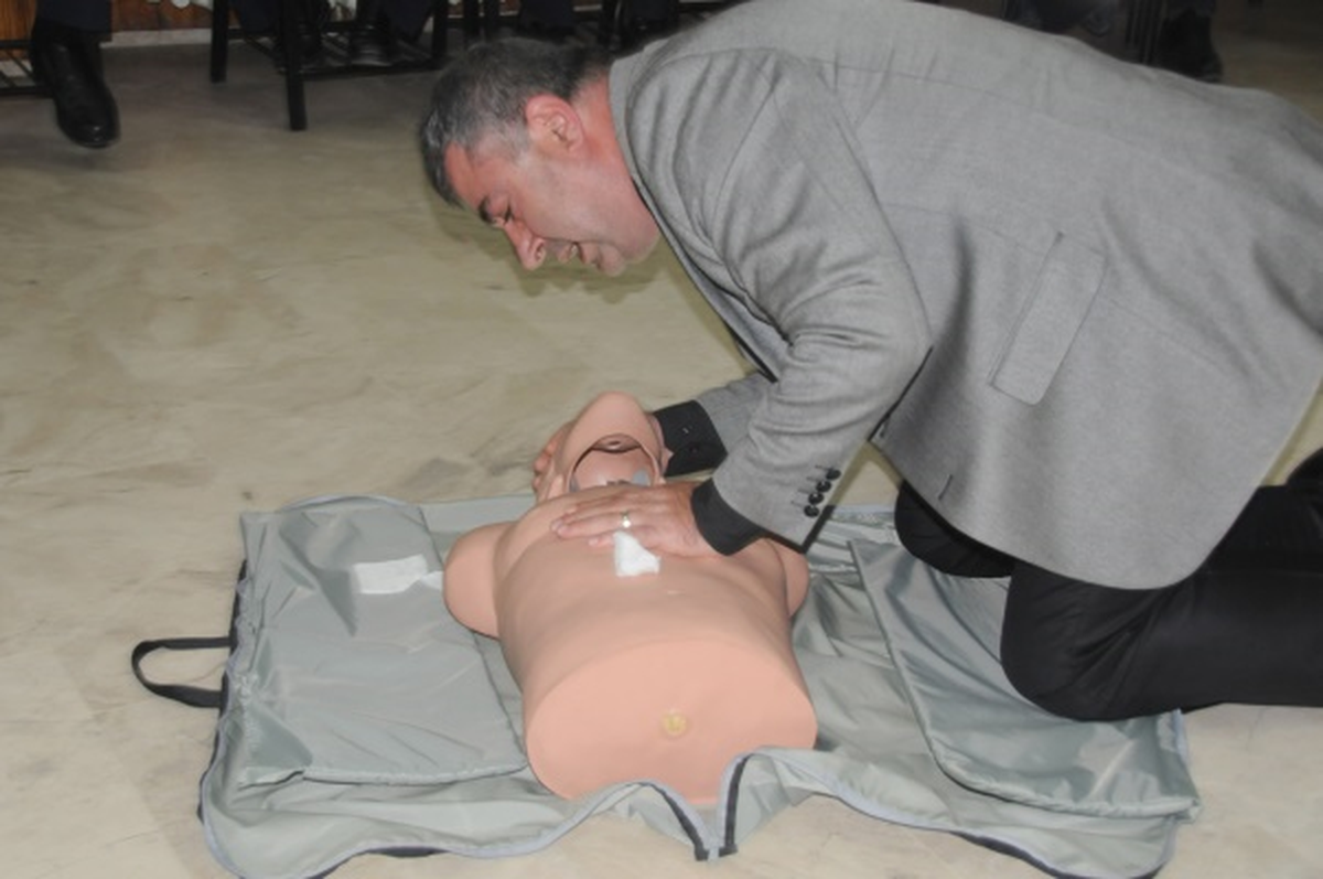 Manisa Belediyesi İtfaiye Ekibi Personele \'Acil\' Eğitimi Verdi