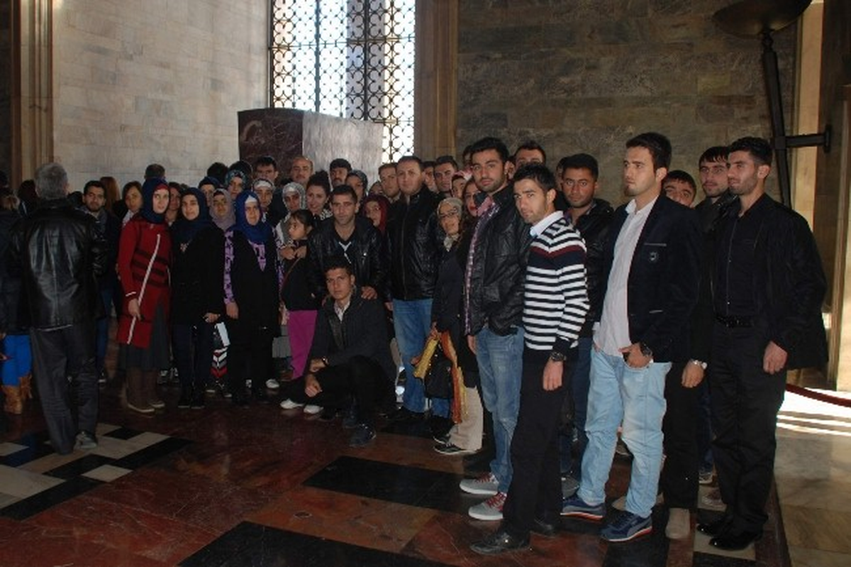 Nizip Eğitim Fakültesi Öğrencileri Ankara ve Konya Gezisine Katıldı
