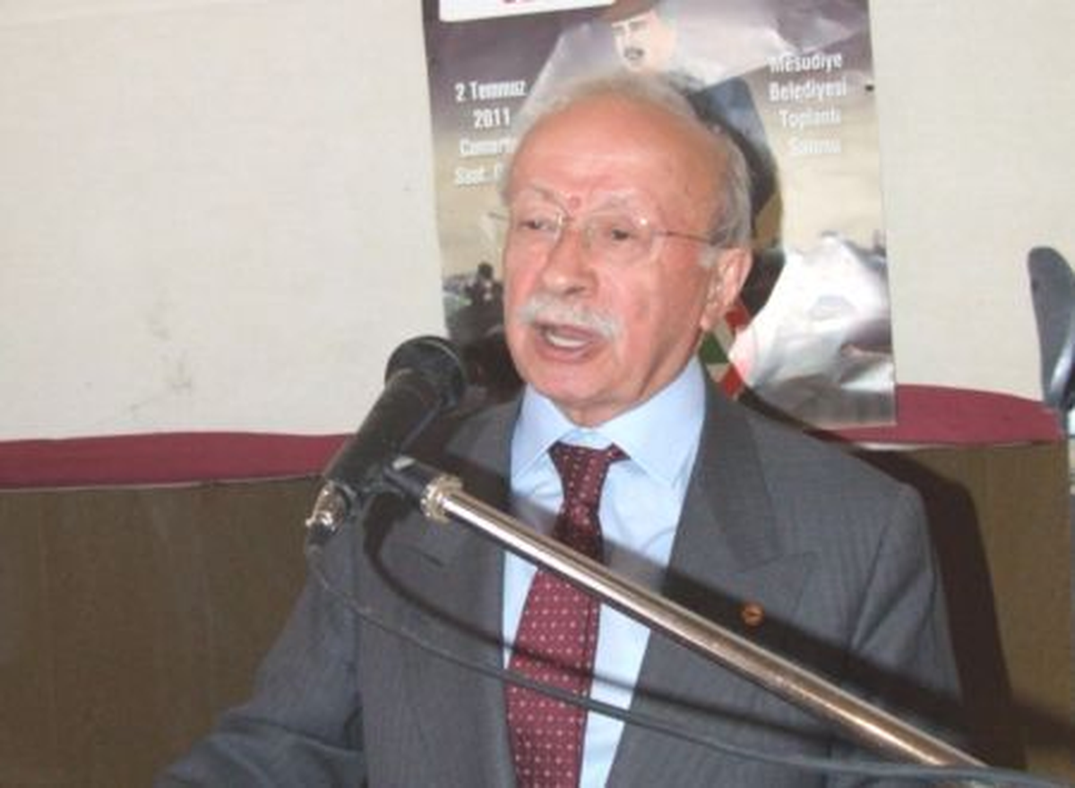 Oktay Ekşi, Mecliste Milletvekilleri Arasında Anket Yaptı