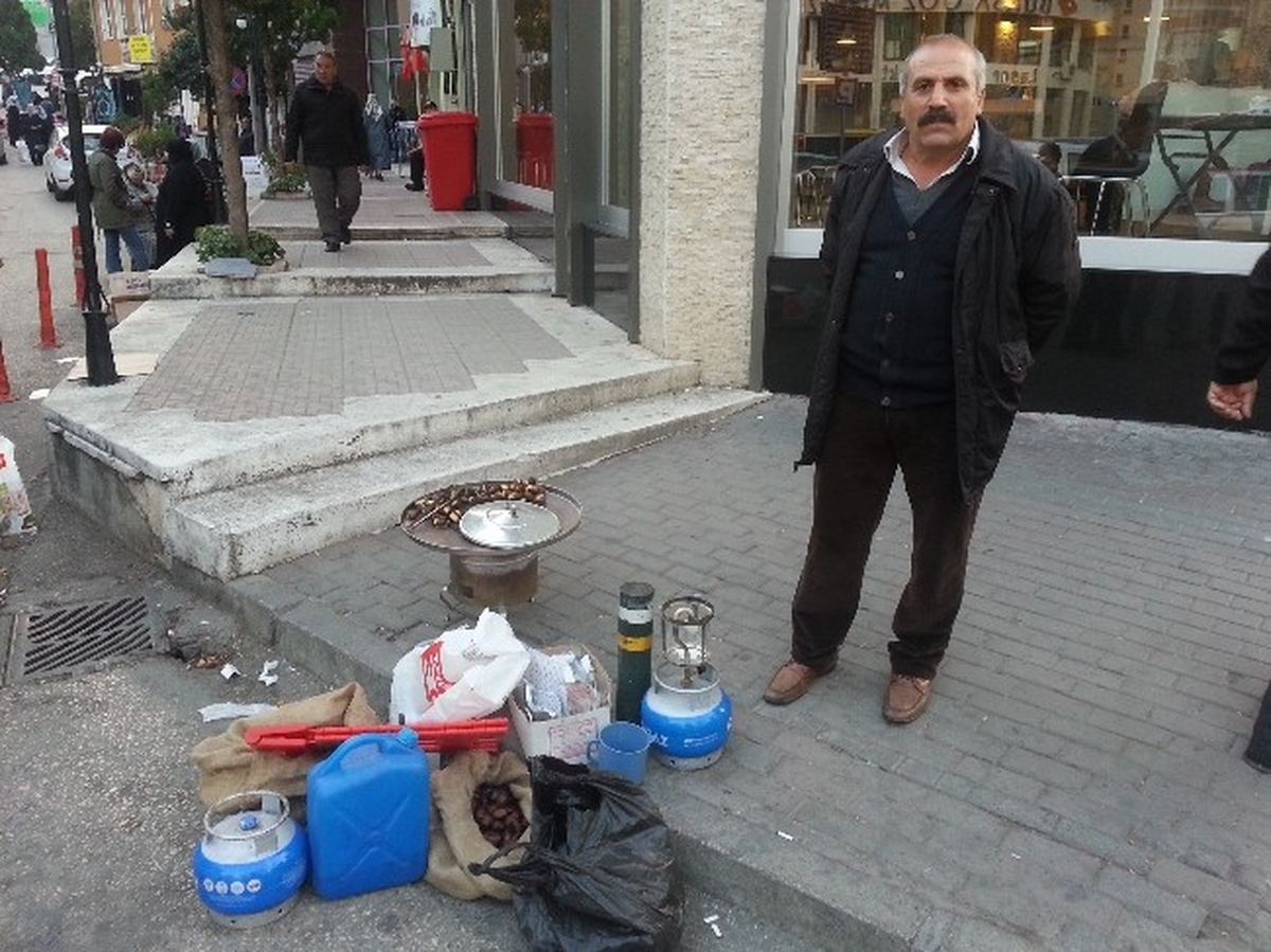 (Özel Haber) Ekmek Teknesine El Konulan 9 Çocuk Babası İşportacının İsyanı