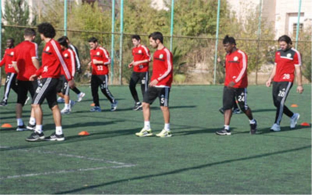 Şanlıurfaspor\'da Kapsal, Futbolcularını Uyardı
