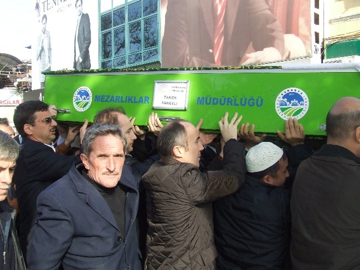 Saraylı, Son Yolculuğuna Uğurlandı