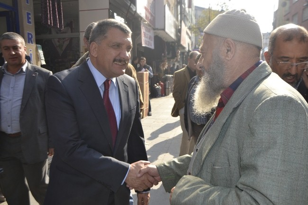 Selahattin Gürkan, Esnafı Ziyaret Etti